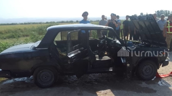 Car with four people falls into canal in Aksy district, school student dies