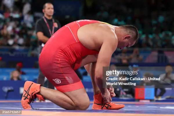 Kyrgyzstani wrestler finishes his career after defeat at Paris Olympics