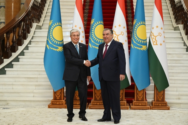 The leaders of Tajikistan and Kazakhstan have agreed to create logistics centers for the export of Tajik vegetables and fruits