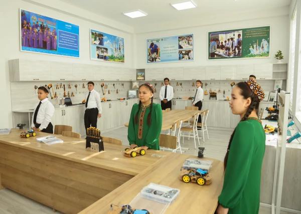 UNICEF, Turkmenistan launch robotics club in Arkadag for STEAM education 