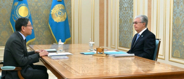 President of Kazakhstan discusses Almaty’s economic growth with Mayor Dosaev