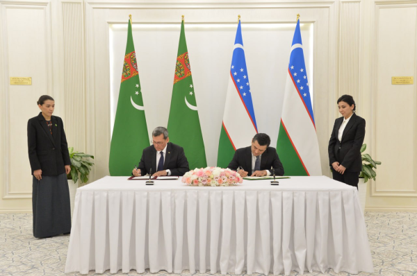 Uzbekistan, Turkmenistan sign two key documents to strengthen bilateral cooperation 