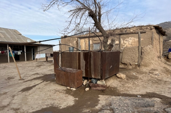 Villagers in Vakhsh zone of Khatlon province reportedly forced to collect rainwater