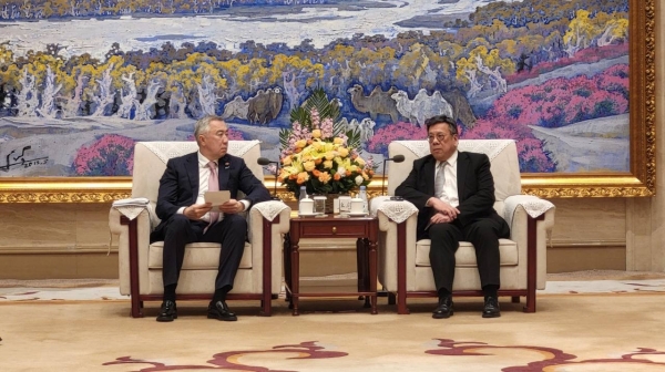 Kazakhstan, Xinjiang, and Hong Kong discuss enhanced cooperation in Urumqi