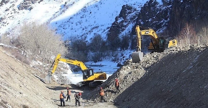 Cascade of hydroelectric power stations on the Koksu River: do we need large-scale protests?