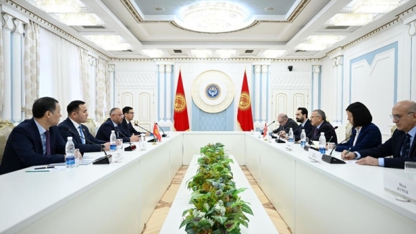 Speaker of Kyrgyz Parliament meets with head of Turkey-Kyrgyzstan parliamentary friendship group