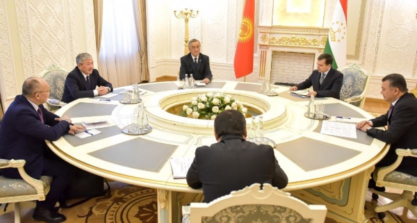 Kyrgyzstan ready to serve as a trade link for Tajikistan’s products in the EAEU market