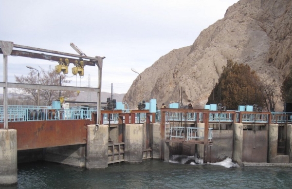 How Tajikistan and Kyrgyzstan divided the “Golovnoi” water distribution facility