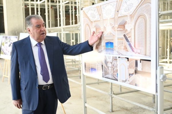Emomali Rahmon visits construction site of the National Theater of Tajikistan