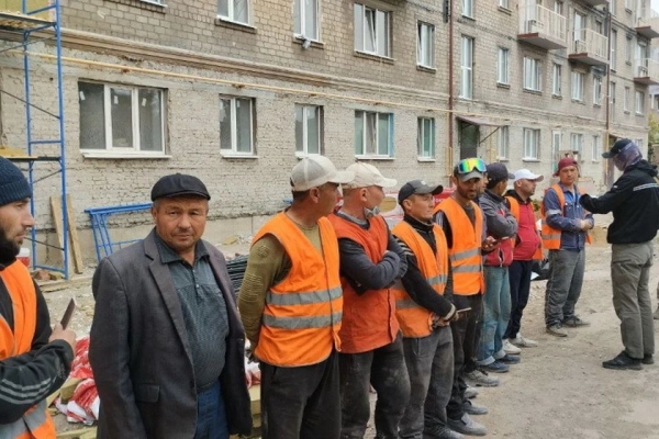 What consequences do Tajik citizens face for traveling to and working in occupied regions of Ukraine?
