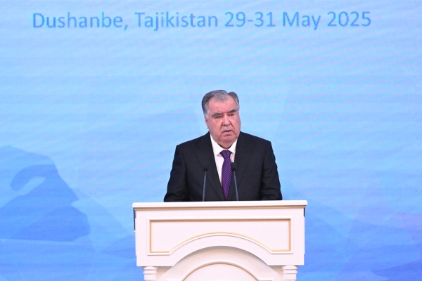 Climate change causes loss of one-third of world’s mountain glaciers, Tajikistan’s president warns