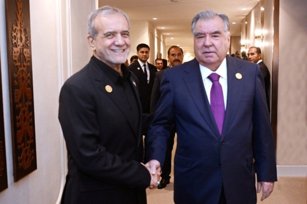 Tajik, Iranian presidents hold talks in Azerbaijan  on the sidelines of ECO summit to discuss cooperation