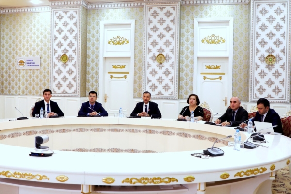 The American Column Bank was offered to establish correspondent relations with banks in Tajikistan